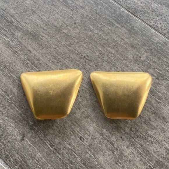 Vintage Clip Ons Earrings Geometric Trapezoid Brushed Gold Matte 80s - Picture 10 of 12